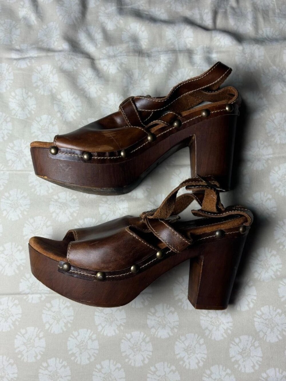 Sbicca Vintage Collection “Unison” Platform Leather Sandal Wooden Heel size 39/8
